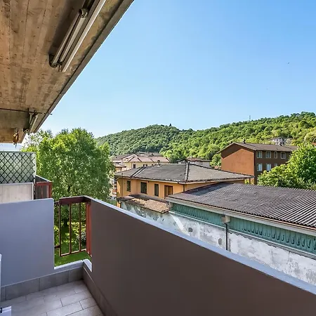 La Dolce Laveno, Balcony Apartment With A/C - Happy Rentals *
