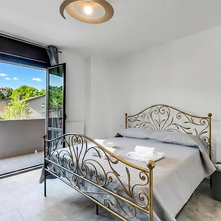 La Dolce Laveno, Balcony Apartment With A/C - Happy Rentals Apartment Laveno-Mombello