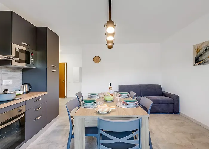 La Dolce - Happy 라베노-몸벨로